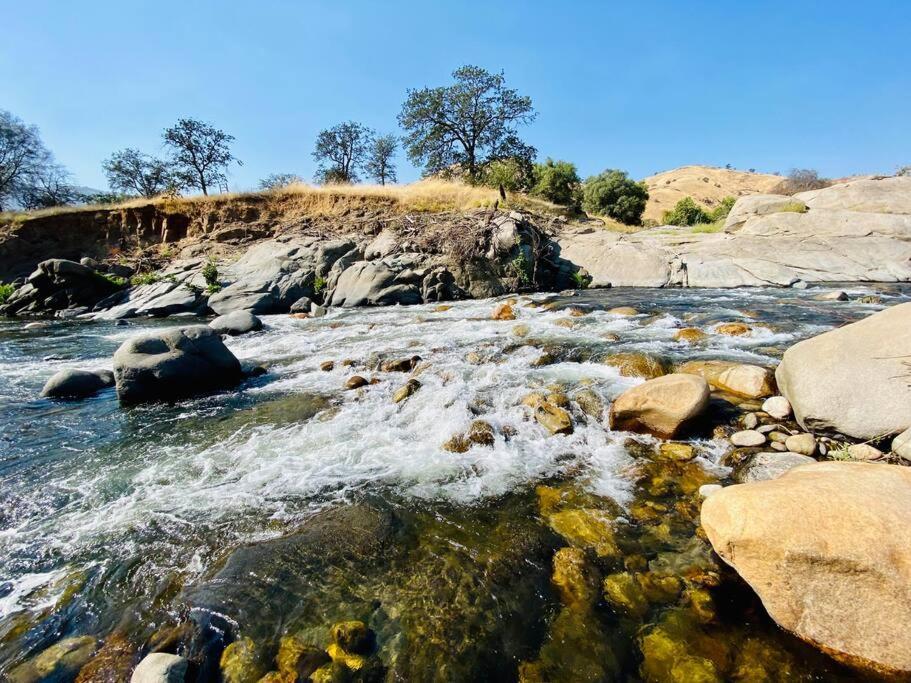 Sequoia Cabin By The River スリー・リバーズ エクステリア 写真