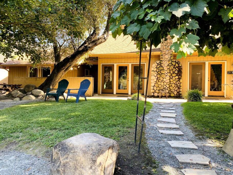 Sequoia Cabin By The River スリー・リバーズ エクステリア 写真