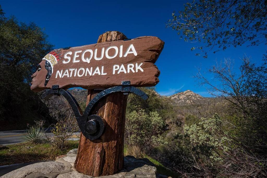 Sequoia Cabin By The River スリー・リバーズ エクステリア 写真