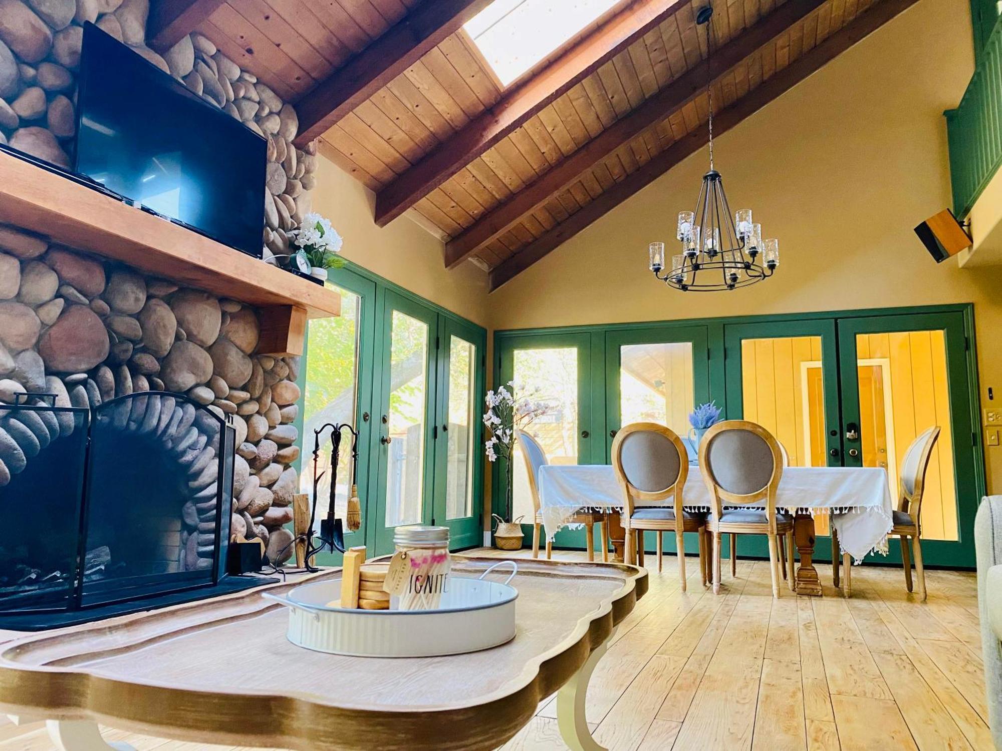 Sequoia Cabin By The River スリー・リバーズ エクステリア 写真