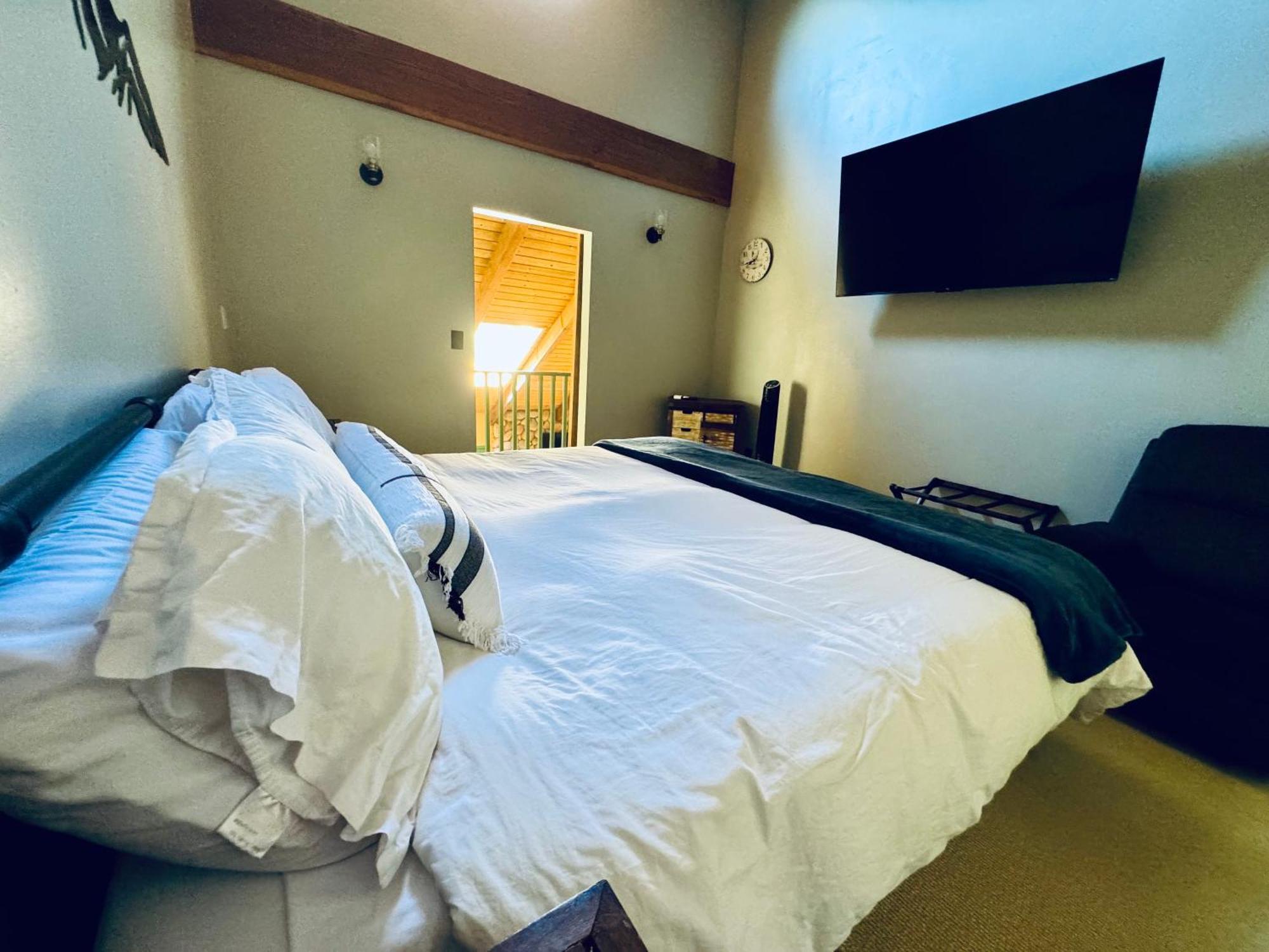 Sequoia Cabin By The River スリー・リバーズ エクステリア 写真