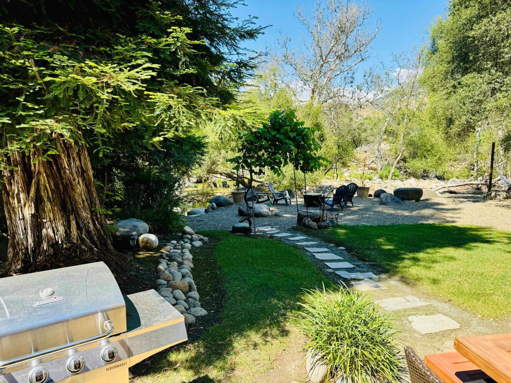 Sequoia Cabin By The River スリー・リバーズ エクステリア 写真